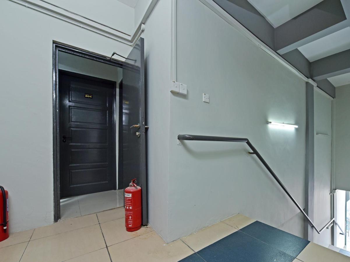Oyo 90594 Hotel Casalink Paka エクステリア 写真