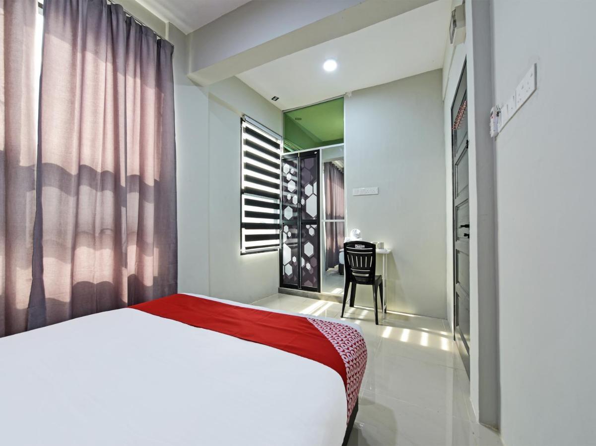 Oyo 90594 Hotel Casalink Paka エクステリア 写真