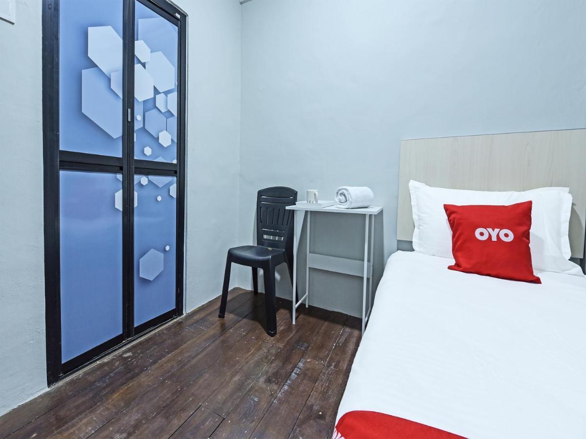 Oyo 90594 Hotel Casalink Paka エクステリア 写真