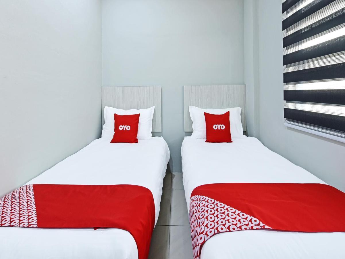 Oyo 90594 Hotel Casalink Paka エクステリア 写真