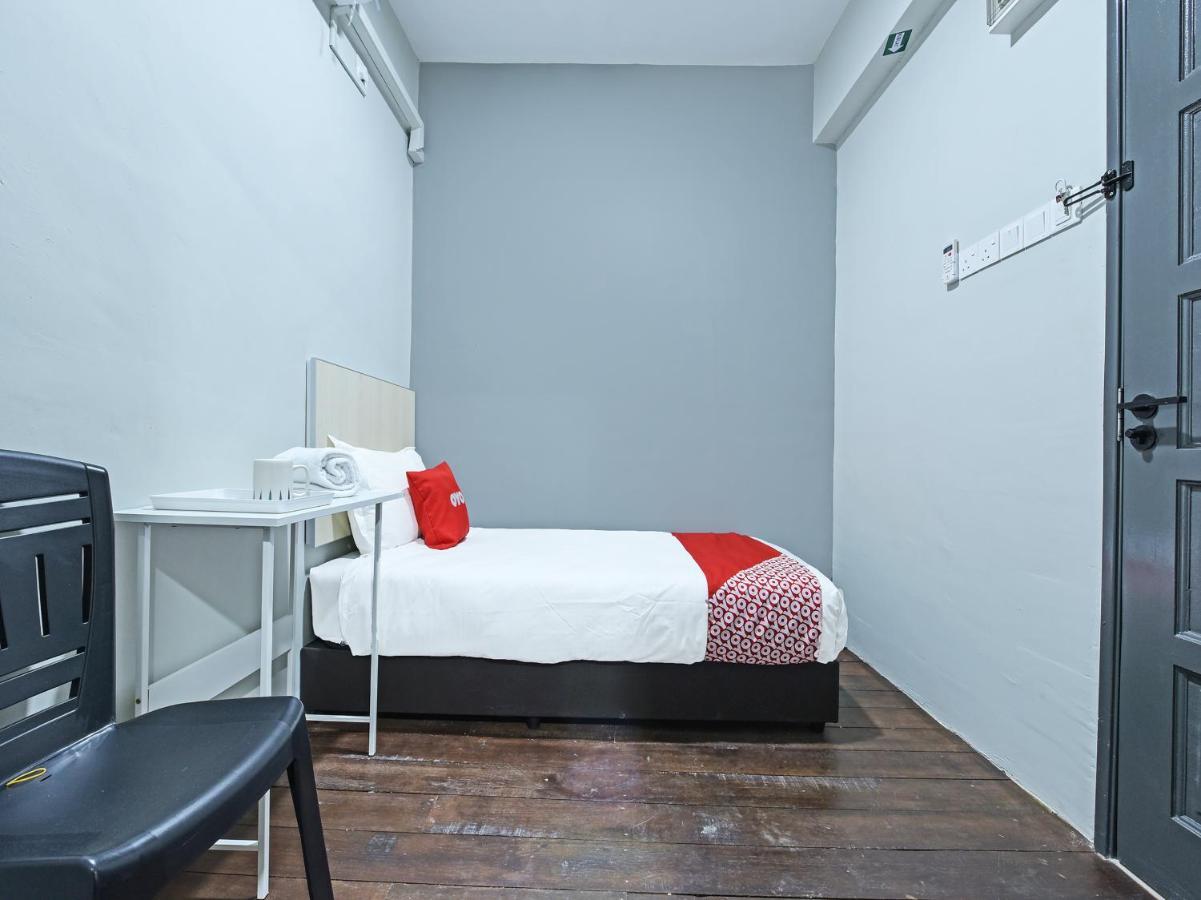 Oyo 90594 Hotel Casalink Paka エクステリア 写真