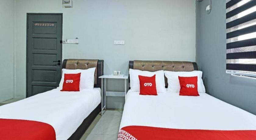 Oyo 90594 Hotel Casalink Paka エクステリア 写真