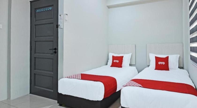 Oyo 90594 Hotel Casalink Paka エクステリア 写真